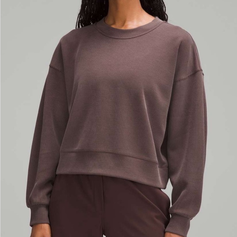 lululemon athletica - PERFECTLY OVERSIZED SOFTSTREME CROPPED CREW HOODIE